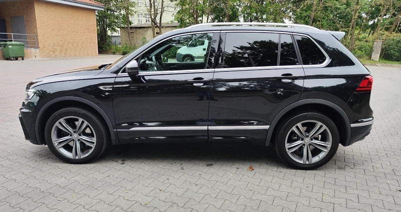 Volkswagen Tiguan cena 117900 przebieg: 183000, rok produkcji 2017 z Praszka małe 781